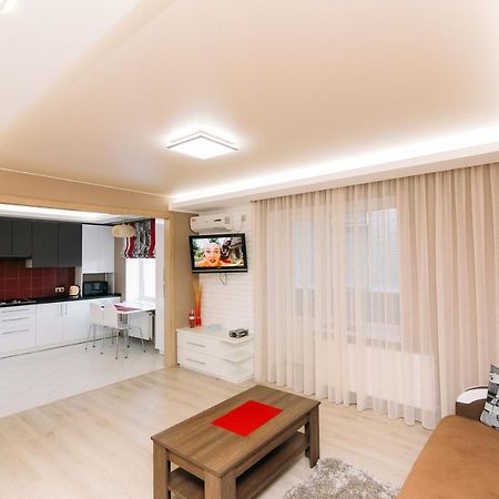Vip Apartments Faraon On Kharkovskaya 1 Floor Sumy Exterior foto