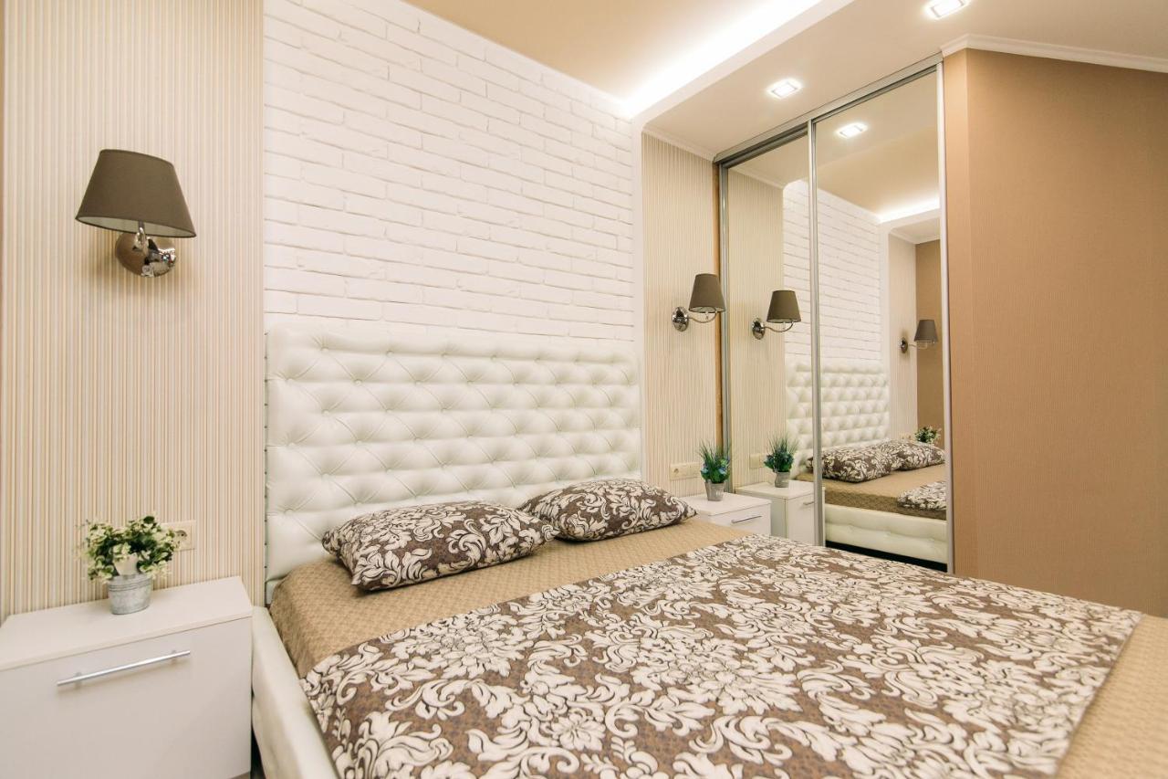 Vip Apartments Faraon On Kharkovskaya 1 Floor Sumy Exterior foto