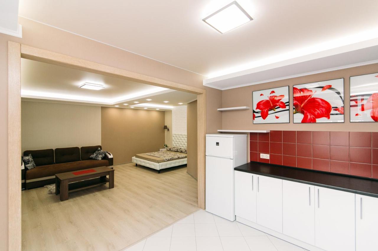 Vip Apartments Faraon On Kharkovskaya 1 Floor Sumy Exterior foto
