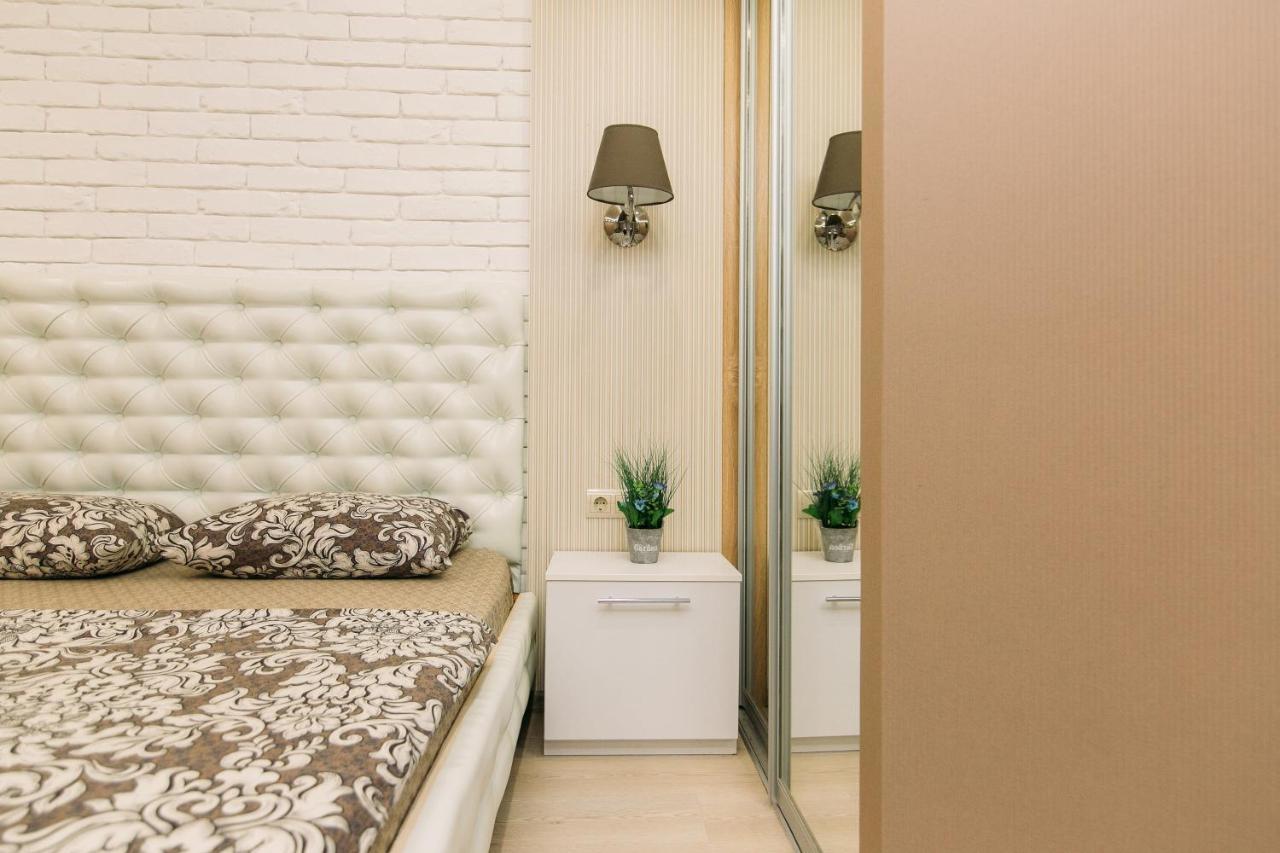 Vip Apartments Faraon On Kharkovskaya 1 Floor Sumy Exterior foto